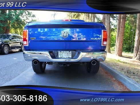 Used 2019 RAM 1500 Laramie w/ Convenience Group AWD/4WD image 10