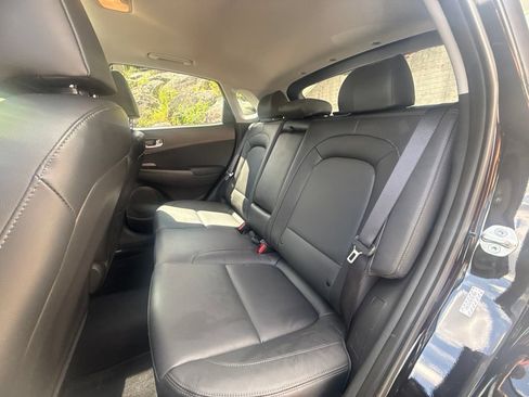 Used 2023 Hyundai Kona Limited AWD/4WD image 19
