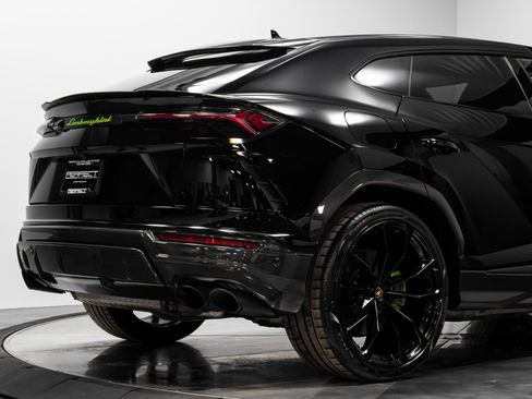 Used 2022 Lamborghini Urus image 15