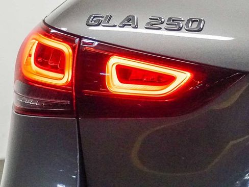 Used 2023 Mercedes-Benz GLA 250 image 11