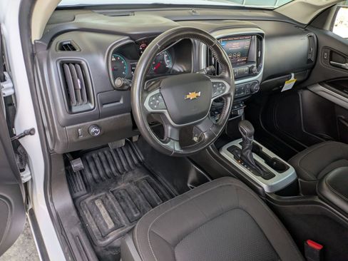 Used 2022 Chevrolet Colorado LT w/ Fleet Safety Package RWD image 12