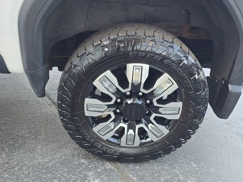 Used 2024 GMC Sierra 2500 Denali w/ Denali Reserve Package AWD/4WD image 15