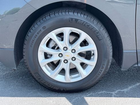 Used 2018 Chevrolet Equinox LT FWD image 37
