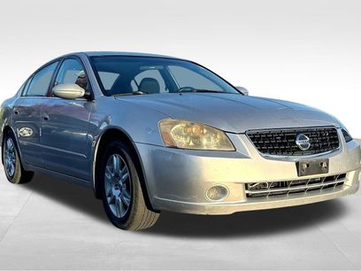 Used 2005 Nissan Altima 2.5 S w/ (S02) Side Airbags Pkg