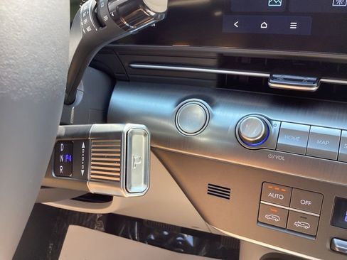 New 2025 Hyundai Kona SEL AWD/4WD image 39