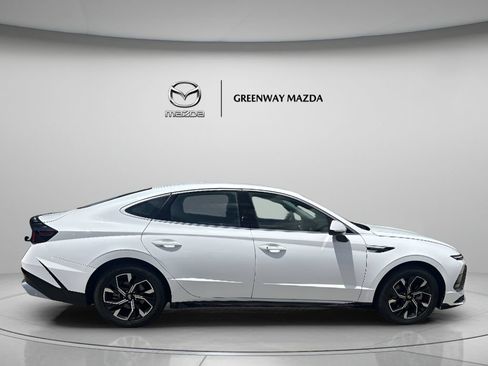 Used 2025 Hyundai Sonata SEL FWD image 8