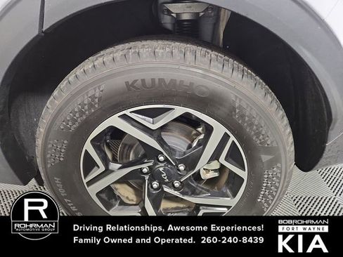 Certified 2025 Kia Sportage LX image 12