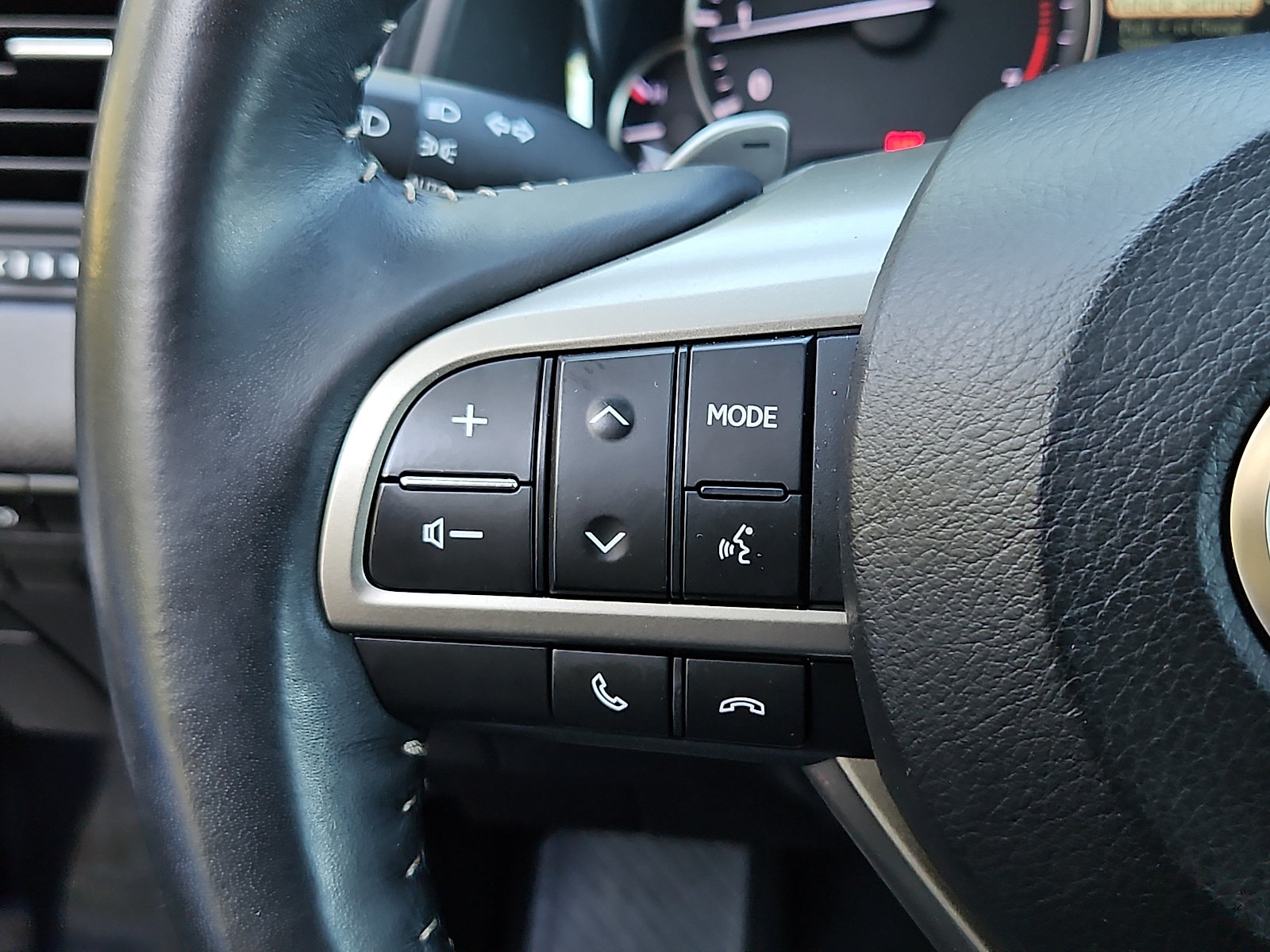 Used 2020 Lexus RX 350 AWD w/ Premium Package image 23