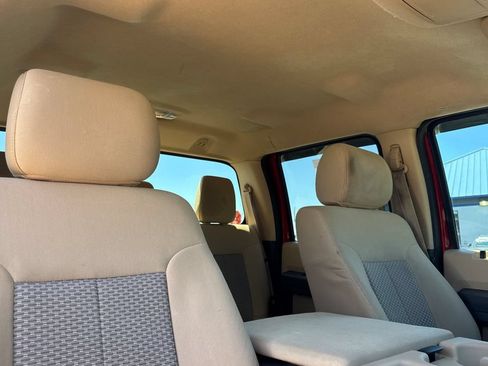 Used 2016 Ford F250 XLT w/ XLT Premium Package AWD/4WD image 16