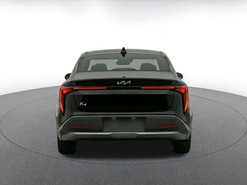 Used 2025 Kia K4 FWD image 8