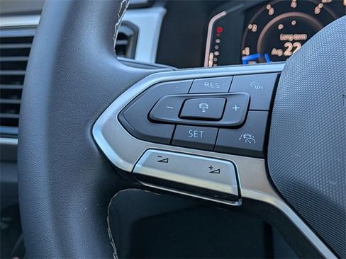 Used 2022 Volkswagen Atlas SEL image 30