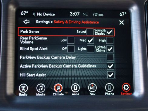 Used 2017 Dodge Challenger R/T w/ Driver Convenience Group RWD image 19