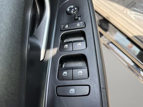 Used 2023 Hyundai Elantra SE FWD image 16
