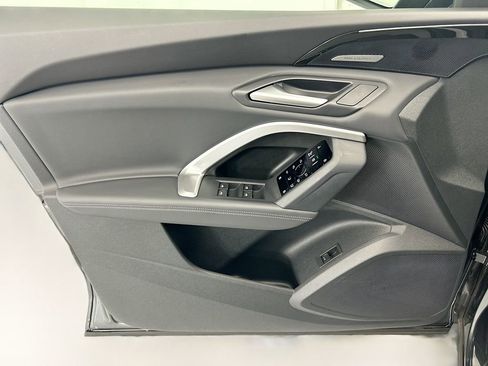 Certified 2025 Audi Q5 Premium Plus w/ Premium Plus image 23