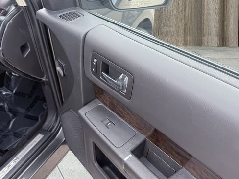 Used 2019 Ford Flex Limited w/ Equipment Group 301A AWD/4WD image 44