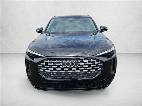 Used 2025 Audi Q5 Premium Plus w/ Premium Plus AWD/4WD image 2