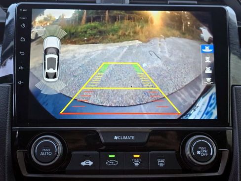 Used 2021 Honda Civic Sport image 15