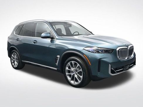 New 2026 BMW X5 sDrive40i w/ Premium Package RWD image 2
