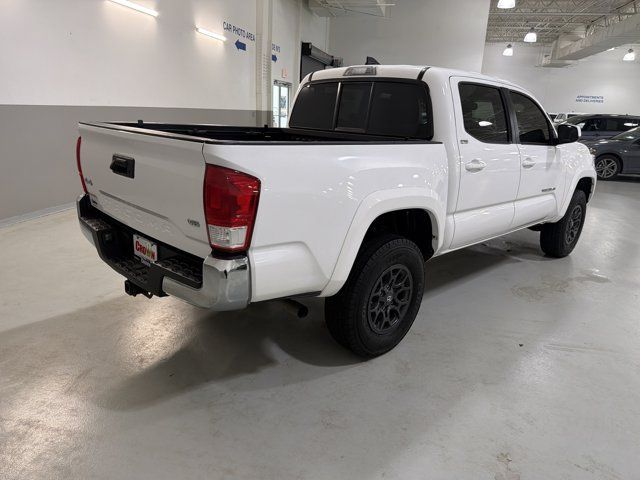 Used 2017 Toyota Tacoma SR5 w/ Tow Package AWD/4WD image 9