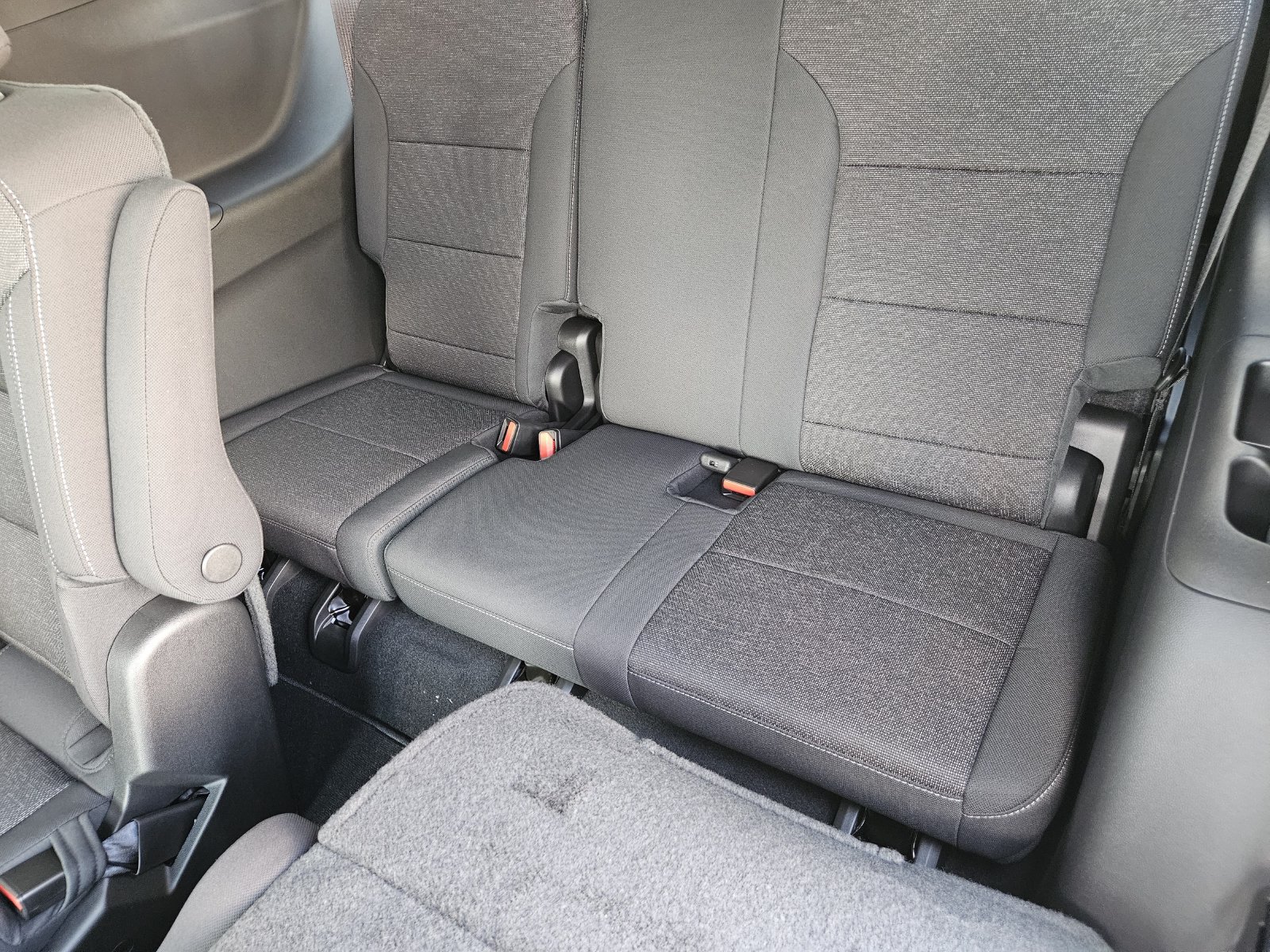 New 2027 Chevrolet Traverse LT FWD image 26