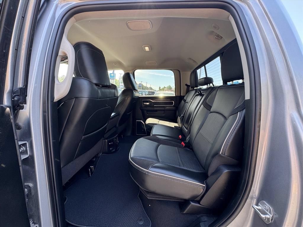 Used 2024 RAM 2500 Laramie AWD/4WD image 12