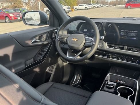 New 2026 Chevrolet Equinox LT w/ Convenience Package II image 14