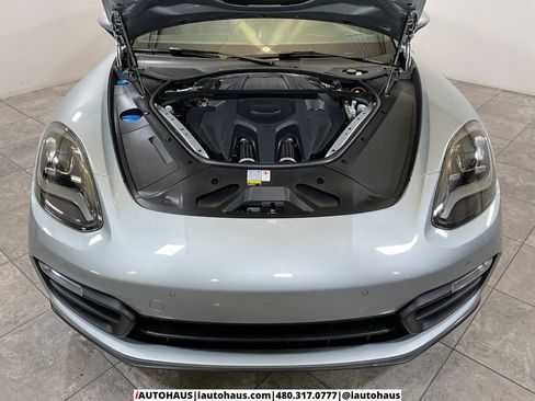 Used 2022 Porsche Panamera 4S w/ Premium Package image 10
