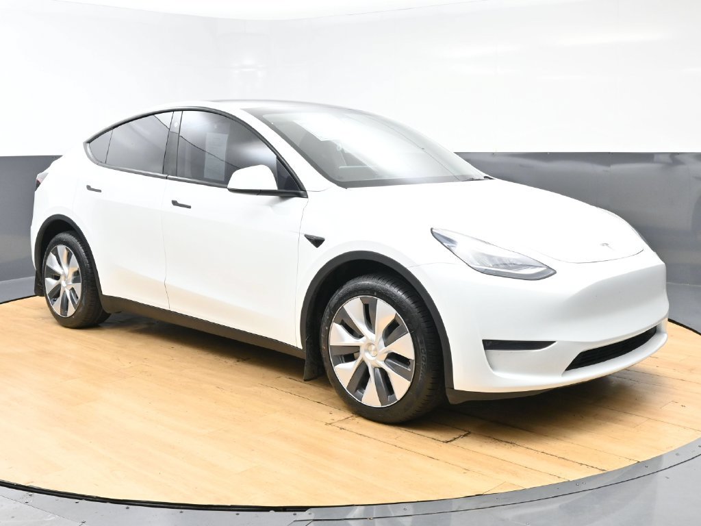 Used 2023 Tesla Model Y Long Range AWD/4WD image 2