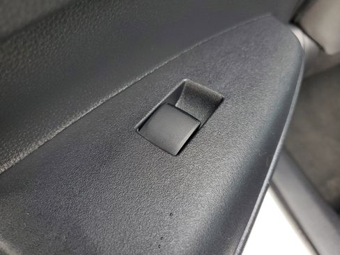 Certified 2024 Toyota Corolla SE image 14