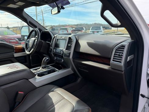 Used 2015 Ford F150 King Ranch image 29