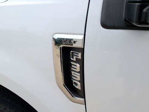 Certified 2022 Ford F350 XLT w/ XLT Premium Package AWD/4WD image 37