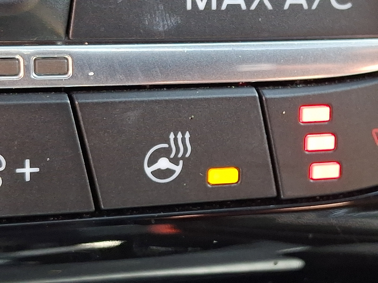 Certified 2022 Ford Escape SEL AWD/4WD image 25
