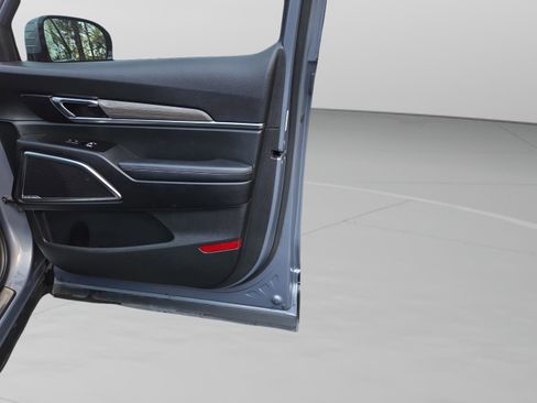 Used 2021 Kia Telluride SX w/ SX Prestige Package image 40