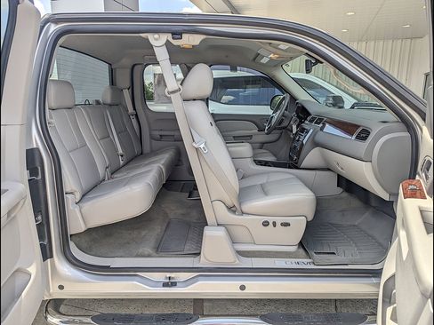 Used 2011 Chevrolet Silverado 1500 LTZ w/ LTZ Plus Package AWD/4WD image 23