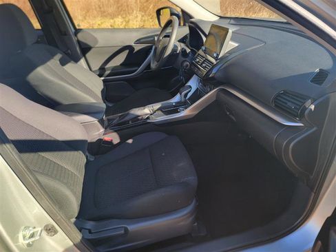 Used 2022 Mitsubishi Eclipse Cross LE image 23