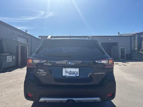 Used 2025 Subaru Outback Limited AWD/4WD image 6