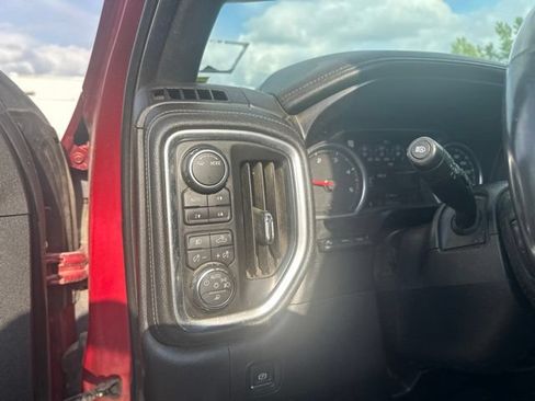Used 2020 Chevrolet Silverado 2500 High Country w/ Technology Package AWD/4WD image 7