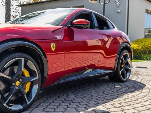 Used 2023 Ferrari Purosangue AWD/4WD image 32