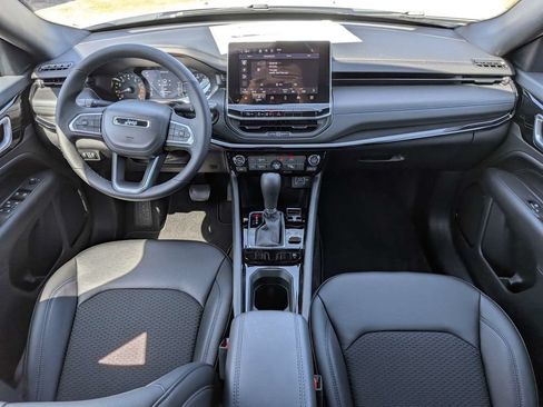 New 2026 Jeep Compass Latitude AWD/4WD image 14