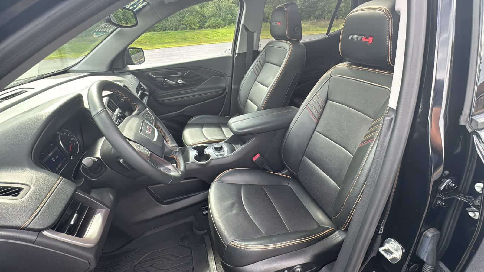 Used 2024 GMC Terrain AT4 w/ LPO, Floor Liner Package AWD/4WD image 8