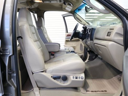 Used 2005 Ford Excursion Limited image 77