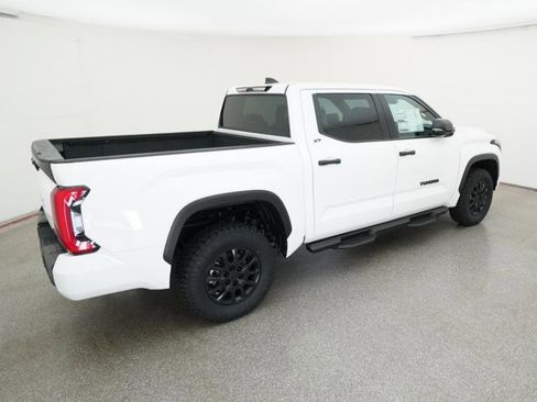 New 2026 Toyota Tundra SR5 AWD/4WD image 18