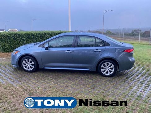 Used 2020 Toyota Corolla LE image 22