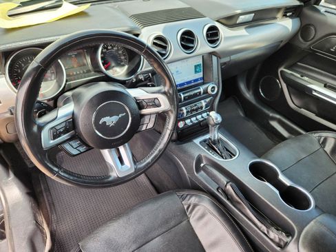 Used 2022 Ford Mustang GT Premium image 13