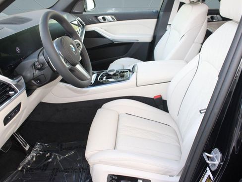 Used 2026 BMW X5 sDrive40i w/ M Sport Package image 5