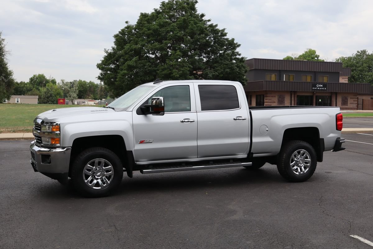 Used 2019 Chevrolet Silverado 2500 LTZ w/ Duramax Plus Package AWD/4WD image 10