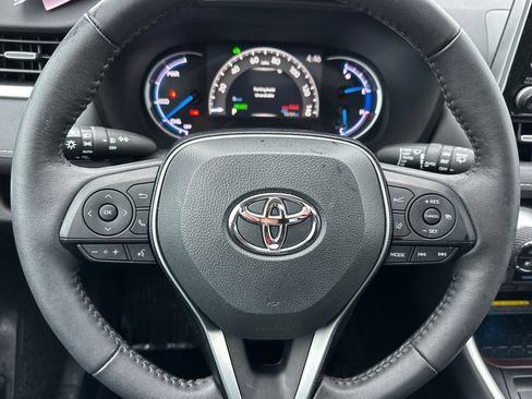 Used 2021 Toyota RAV4 Limited image 26