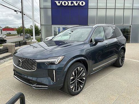 New 2026 Volvo XC90 T8 Ultra w/ Lounge Package AWD/4WD image 3