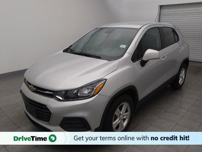 Used 2022 Chevrolet Trax LS w/ Tint and Cruise Package