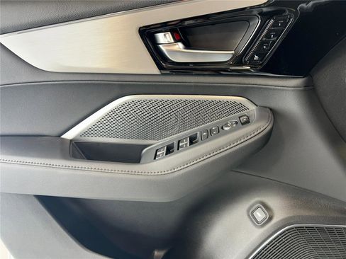 New 2026 Acura MDX SH-AWD image 16